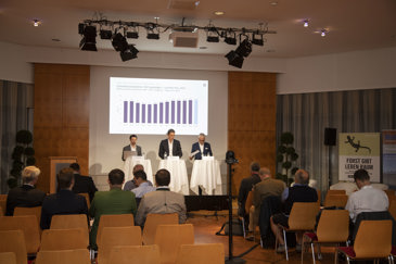 Pressefoto Holztag_2022_Schmölzer Mühlbauer.jpg