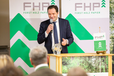 002-2022-11-09-FHP-Holzgespraeche.jpg