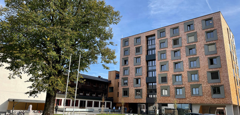 HTK-Außen-Internat3.JPG