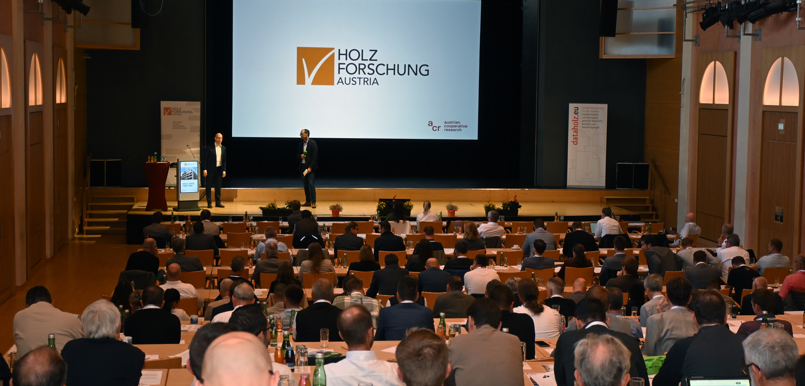 20261021 HFA HHT2026 Saal (Holzforschung)